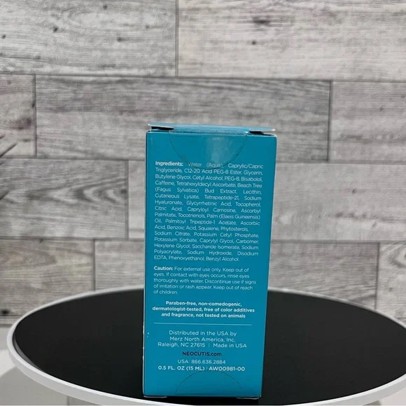 Neocutis Lumière Illuminating & Tightening Eye Cream ➕Neocutis Sun Hat - Picture 4 of 15